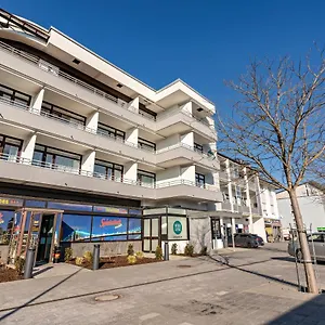 Apartment Huber Living Basic 210, Germering