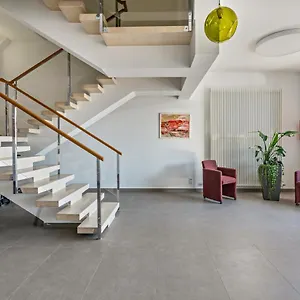 Apartment Huber Living Basic 206, Germering